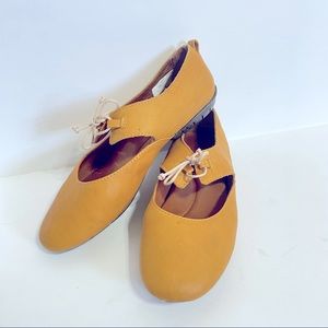 Sergio Tomani Yellow Mary Jane Flats size 8.5